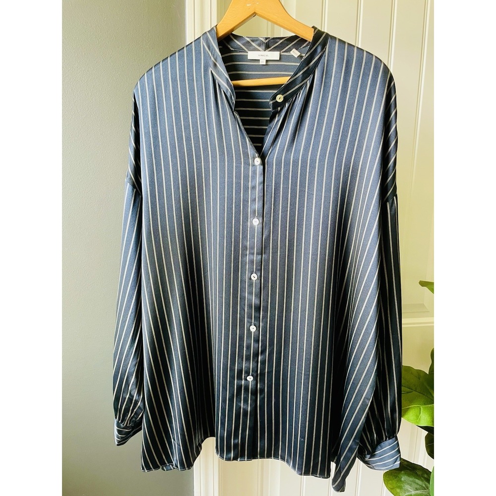Vince. 100% Silk Satin Blouse Navy Blue Striped XXL